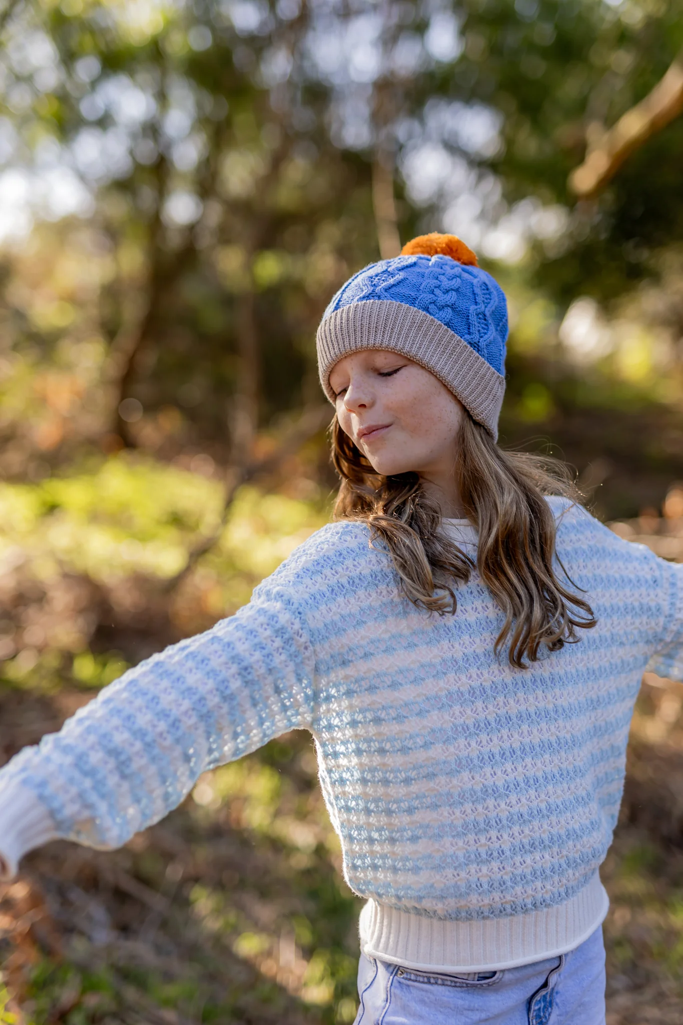 Acorn August Merino Beanie Light Blue - Image 5