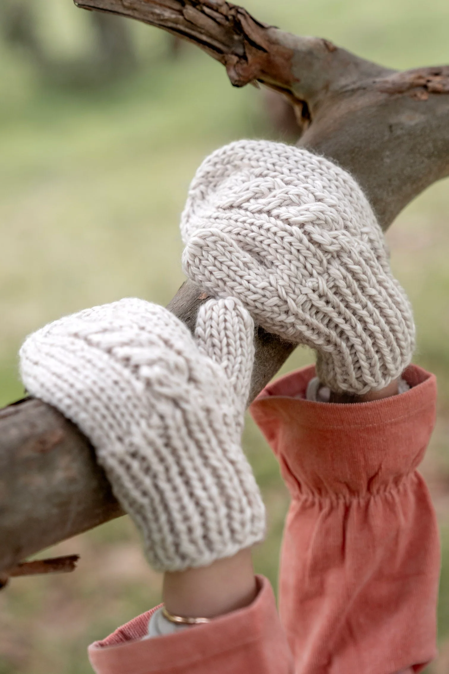Acorn Free Spirit Mittens - Natural - Image 2