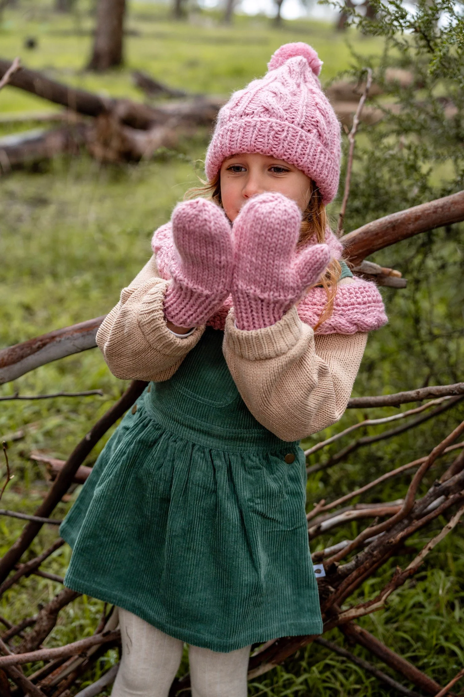 Free Spirit Mittens - Pink - Image 2