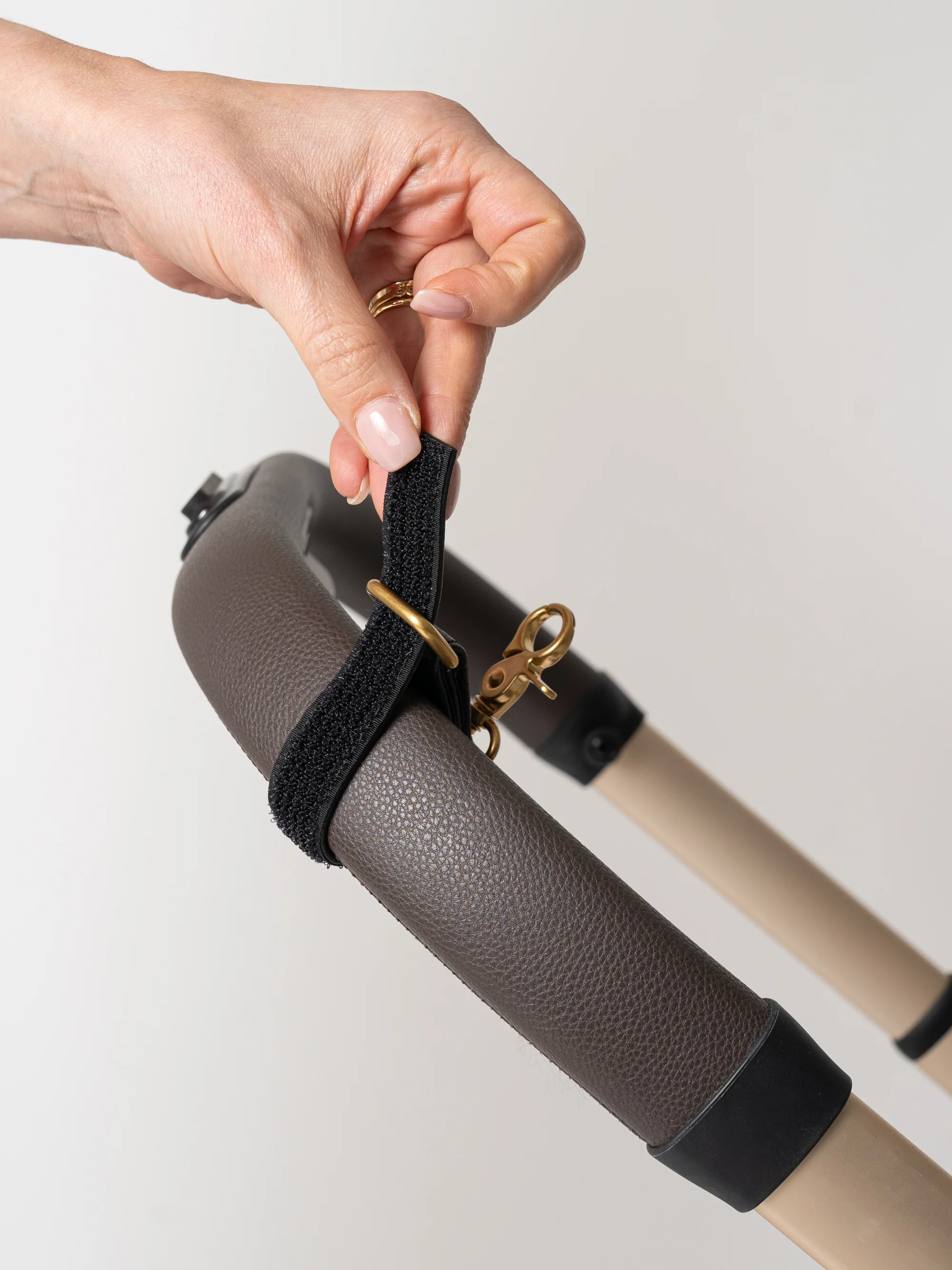 Luxe Pram Straps - Black - Image 3
