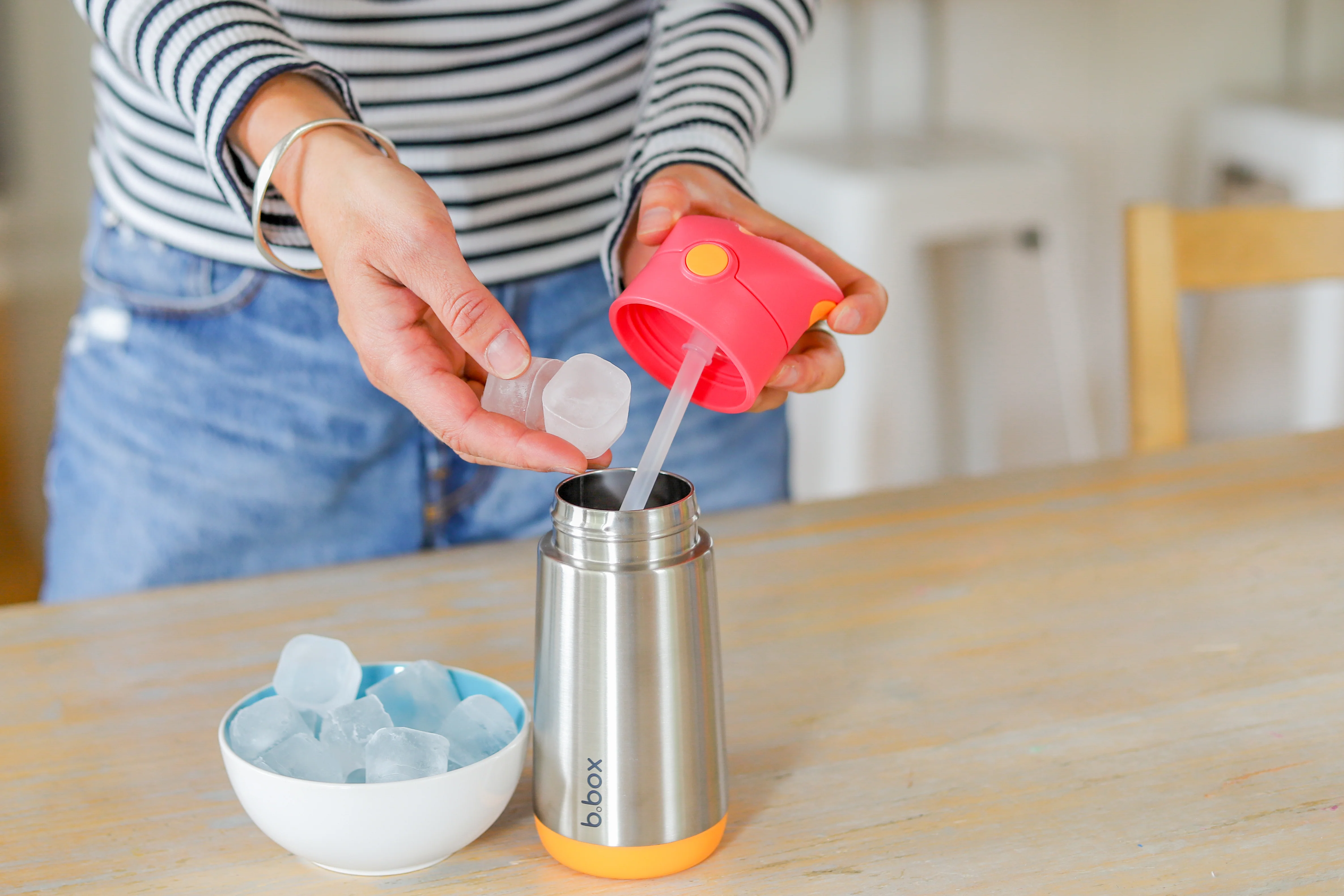 Insulated Drink Bottle 350ml - Strawberry Shake - Image 4