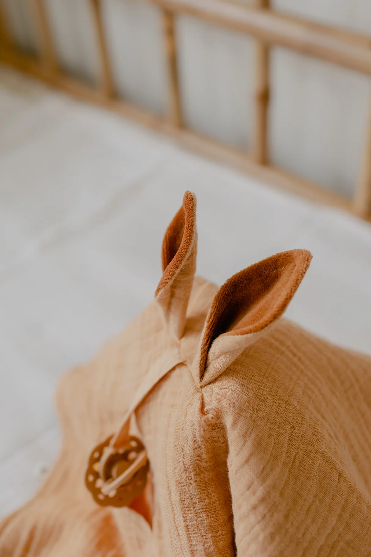 Kangaroo Cuddle Cloth - Desert Sand - Image 3