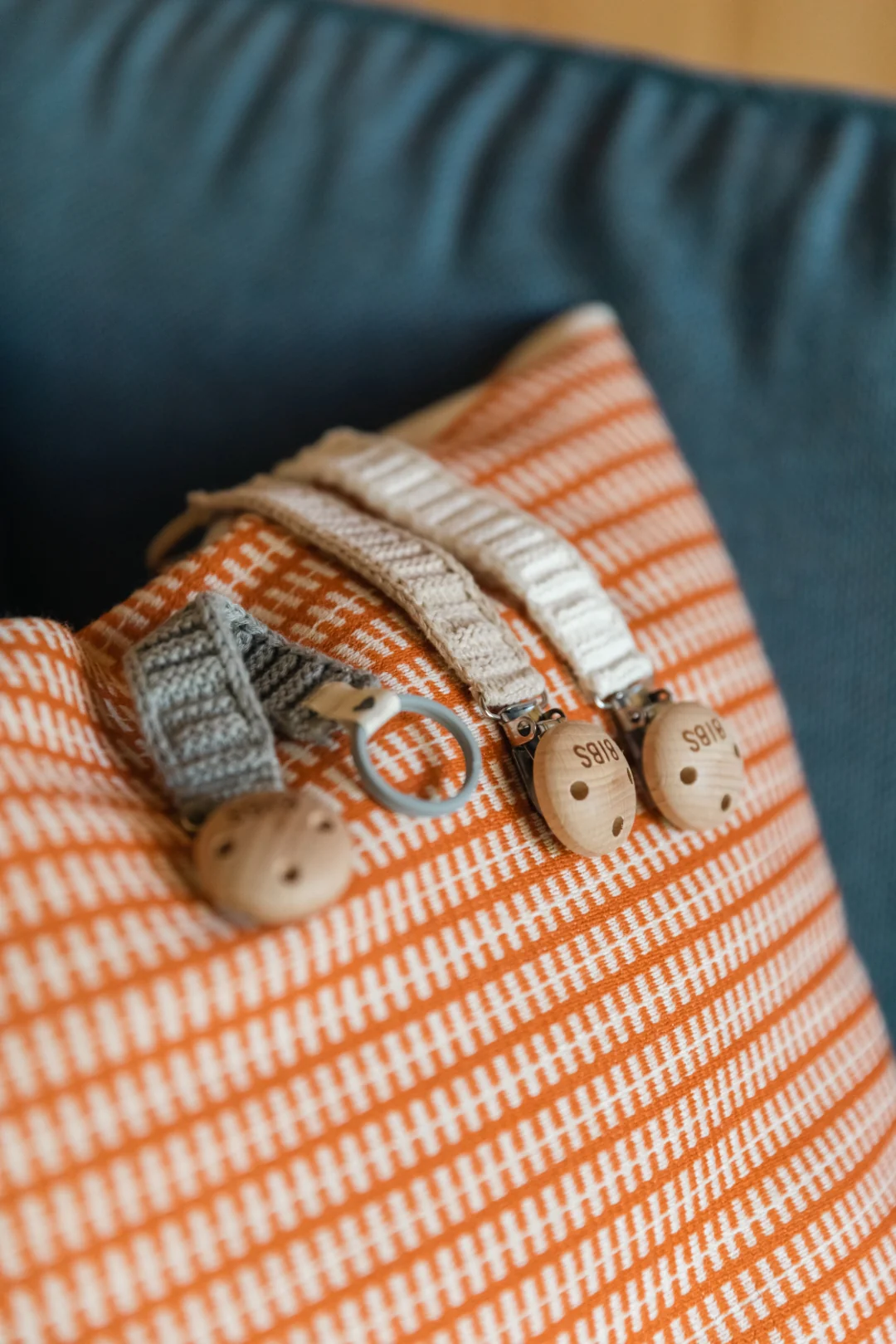Knitted Pacifier Clip - Vanilla - Image 2
