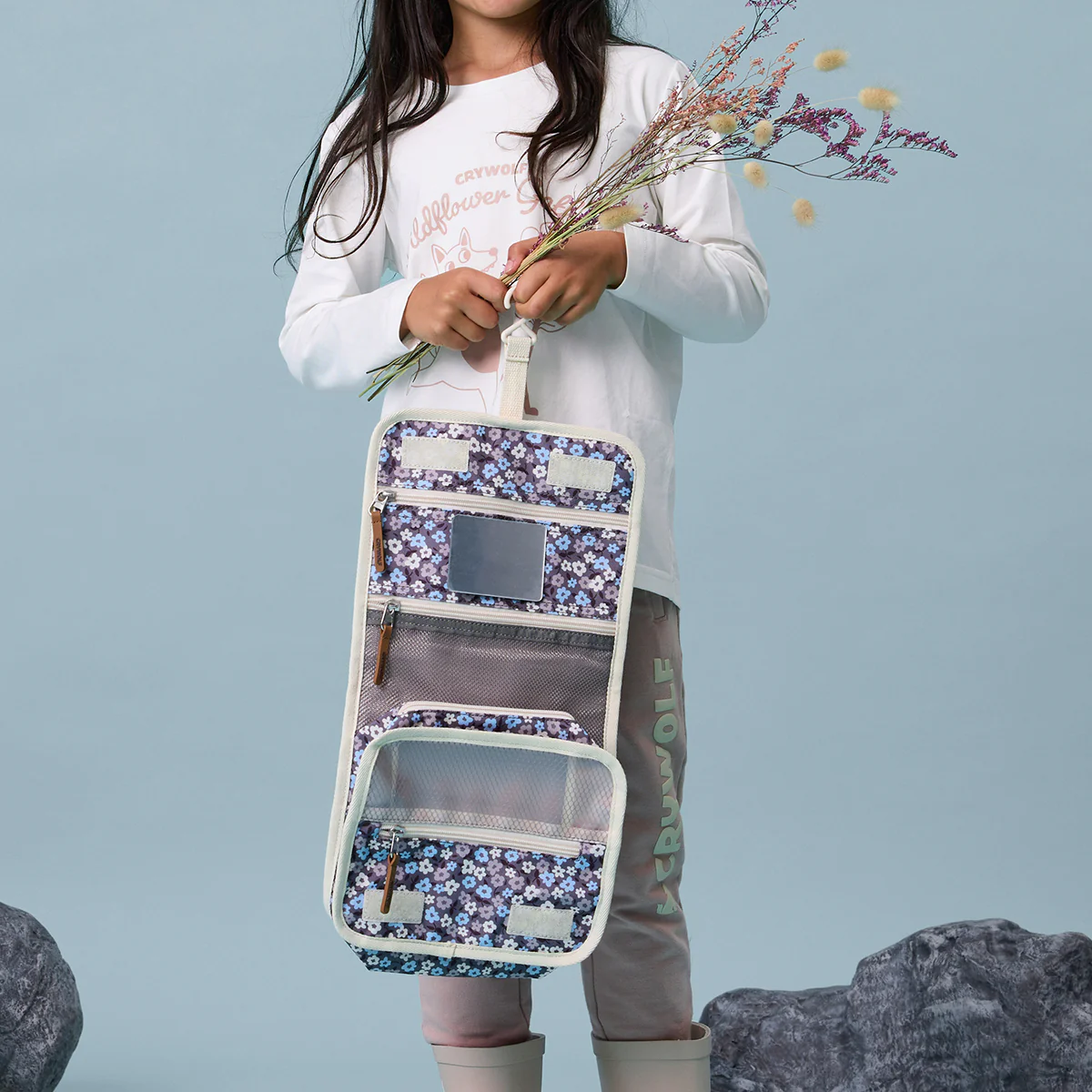 Hanging Toiletry Bag - Flower Fields - Image 3