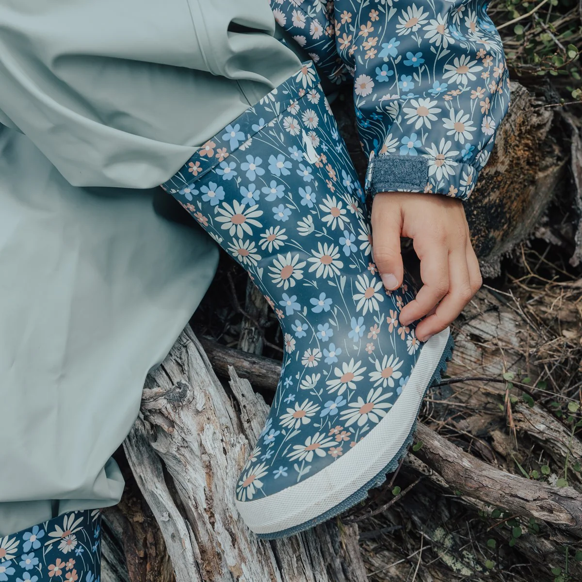 Rain Boots - Winter Floral - Image 2