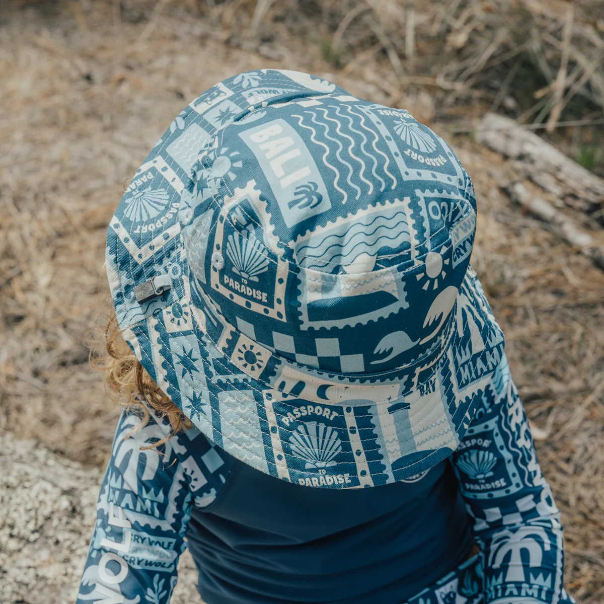 Reversible Bucket Hat - Postcards - Image 4