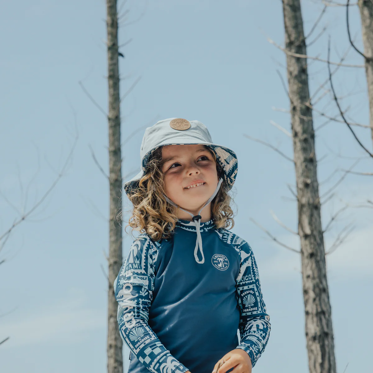 Reversible Bucket Hat - Postcards - Image 3
