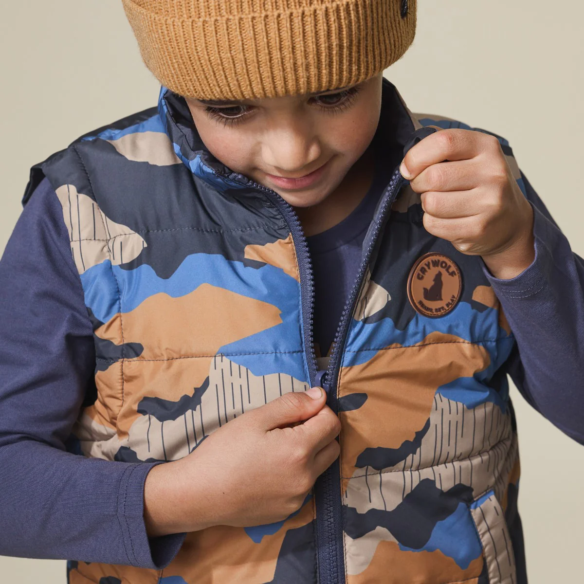 Crywolf Reversible Vest - Camo Mountain - Image 3