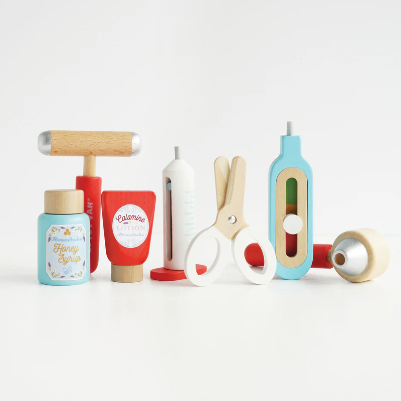 Wooden Doctor's Set with Bag - Image 3