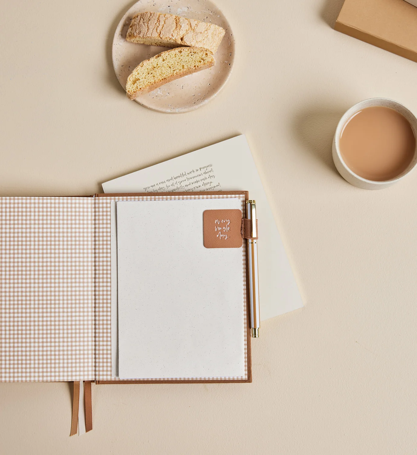 2024 Planner | Signature | Horizontal Weekly | Biscotti - Image 4