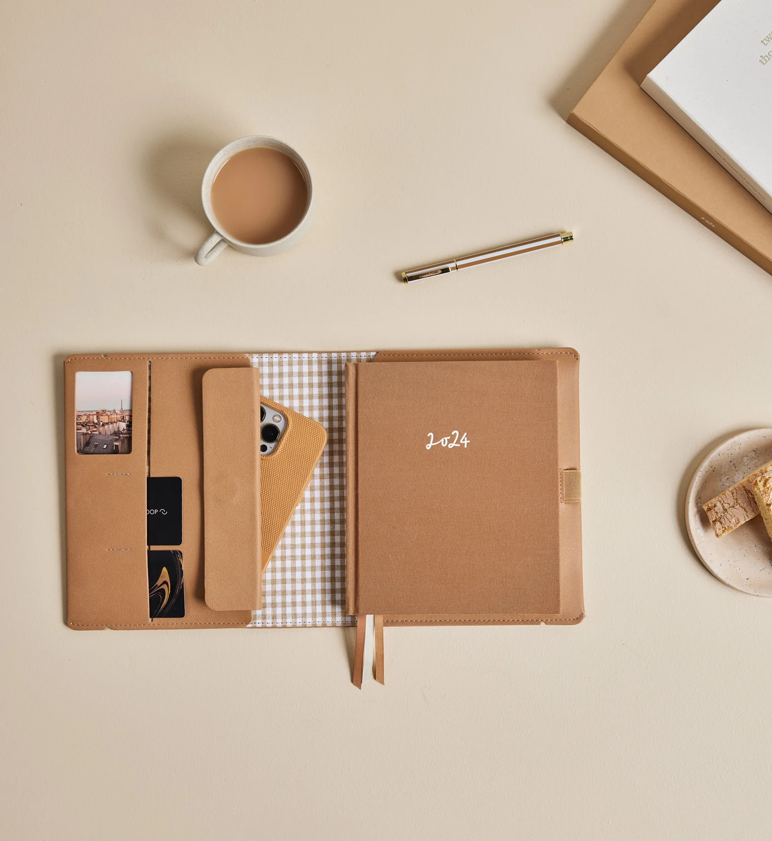 Compendium | Signature | Biscotti - Image 2