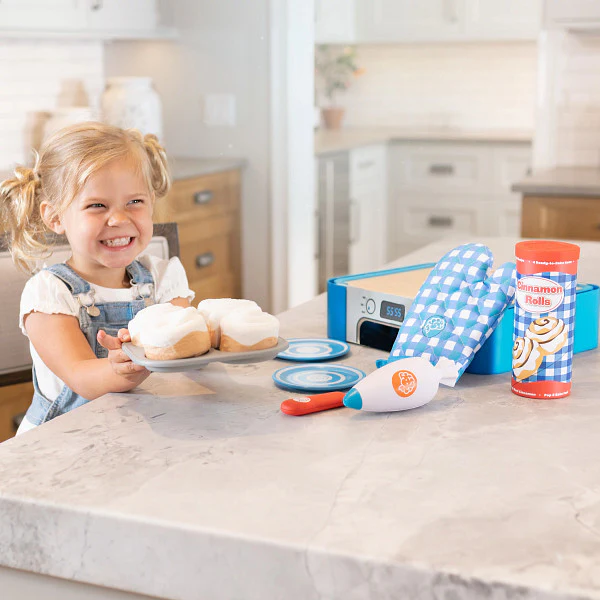 Pretendables Cinnamon Roll Set - Image 6