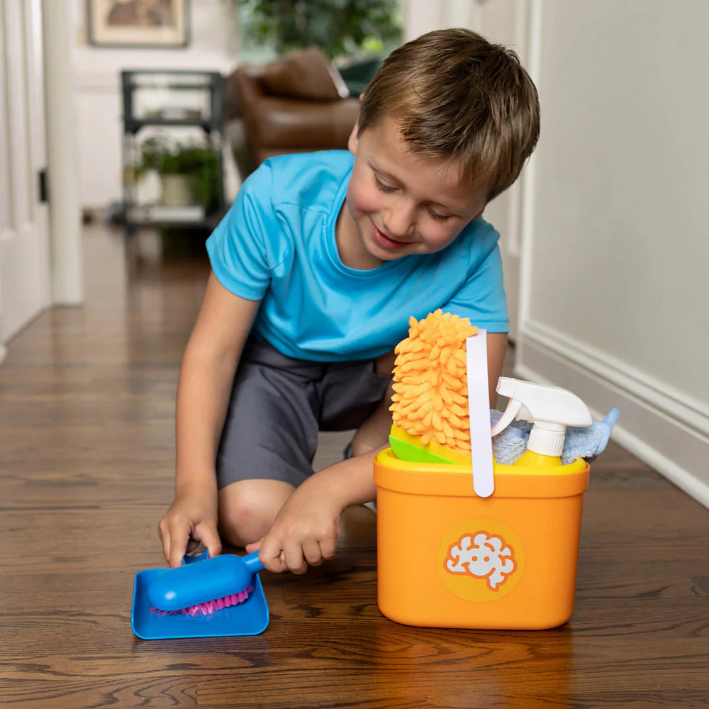 Pretendables Cleaning Set - Image 4
