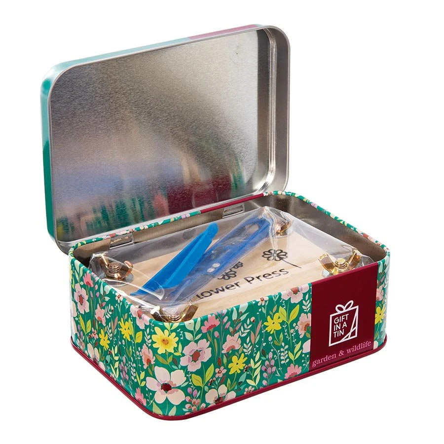 Flower Pressing Kit in a Tin - Image 2