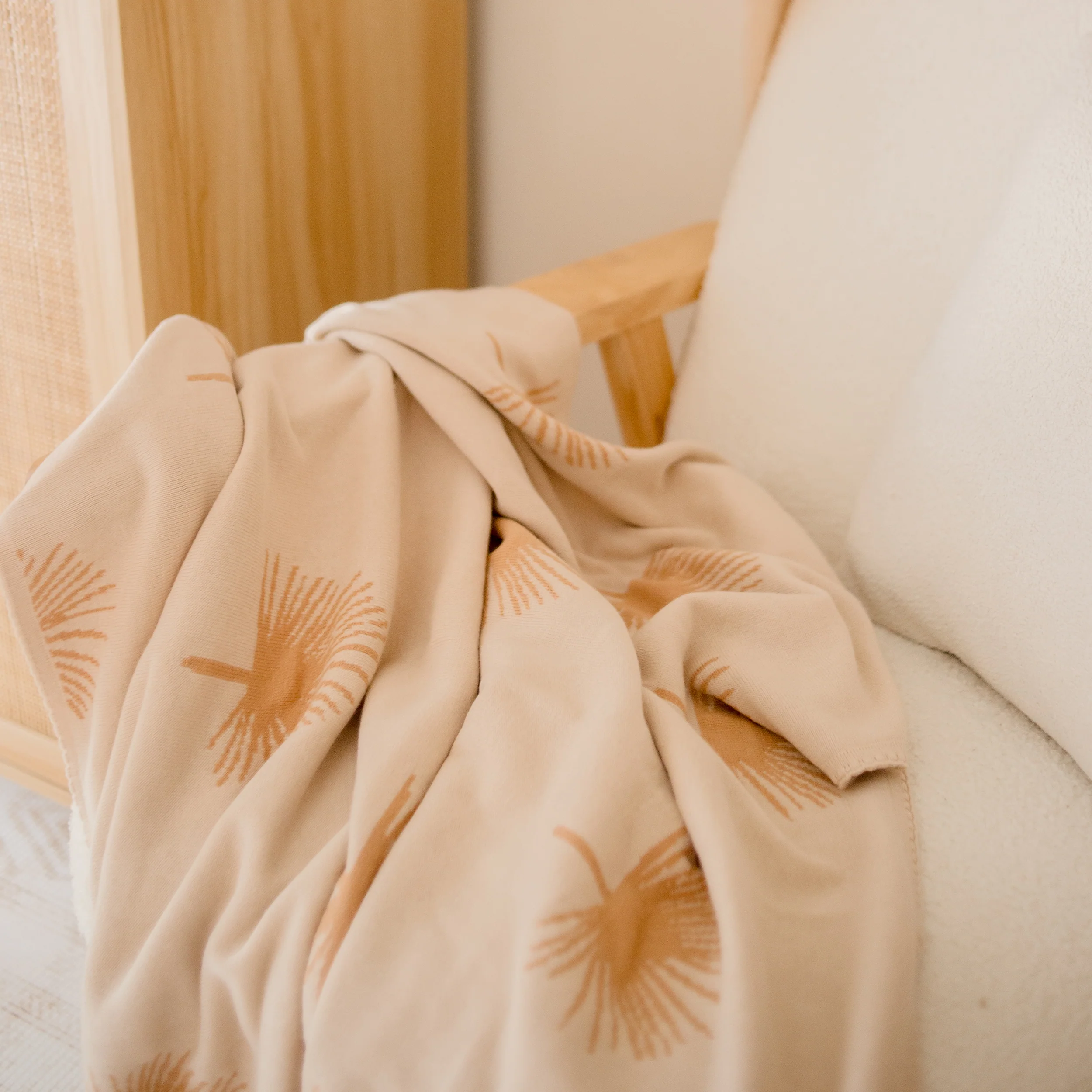 Palmetto Reversible Blanket - Image 5