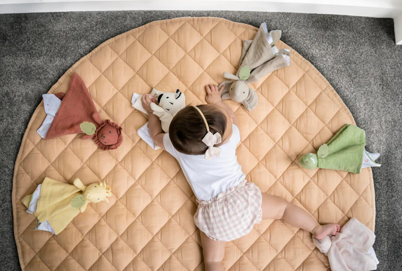 Giraffe Comforter - Organic - Image 6