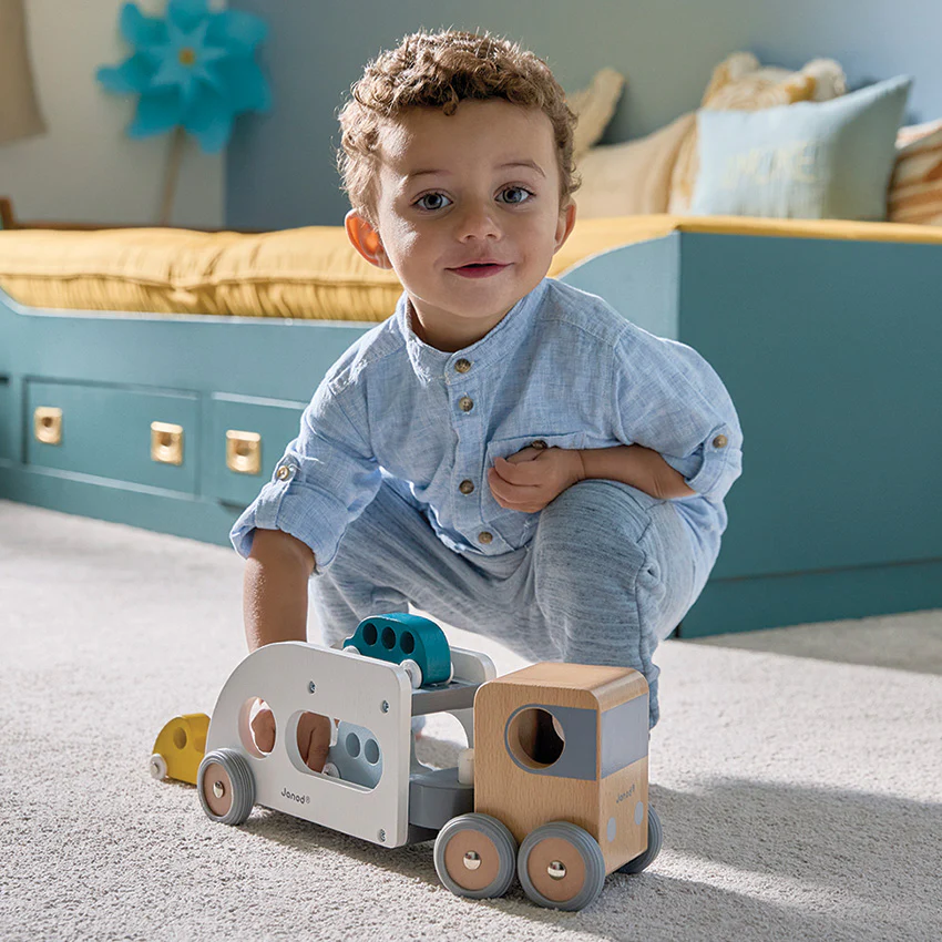 Car Carrier with Vehicles - Image 2