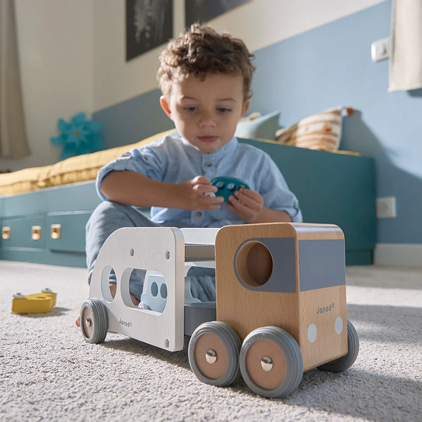 Car Carrier with Vehicles - Image 3