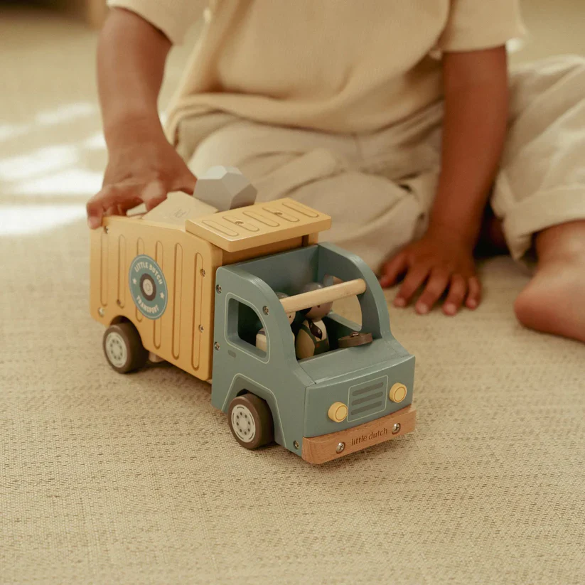Wooden Dump Truck - Image 7