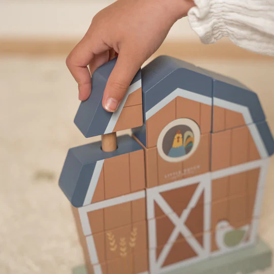 Little Farm Stacking Farmhouse - Image 2