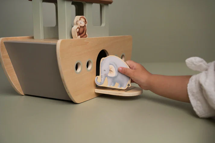 Noah's Ark Wooden Play Set - Image 5