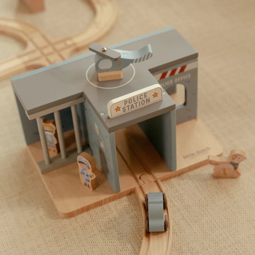 Wooden Police Station - Image 4