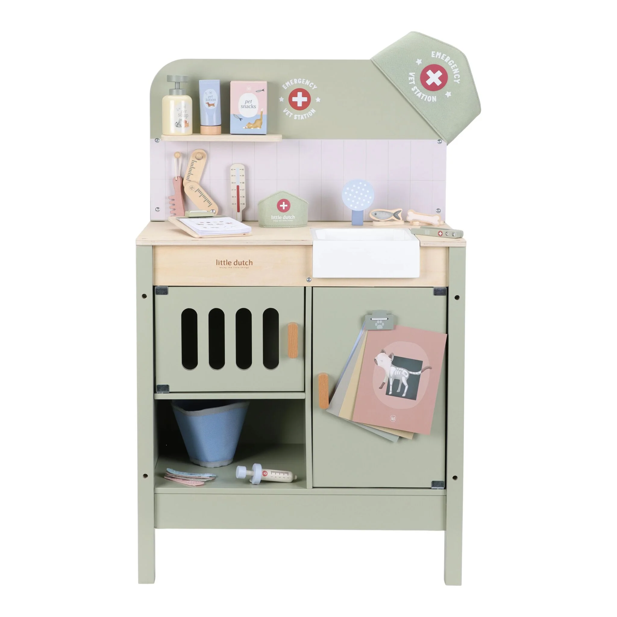 Wooden Play Veterinary Set