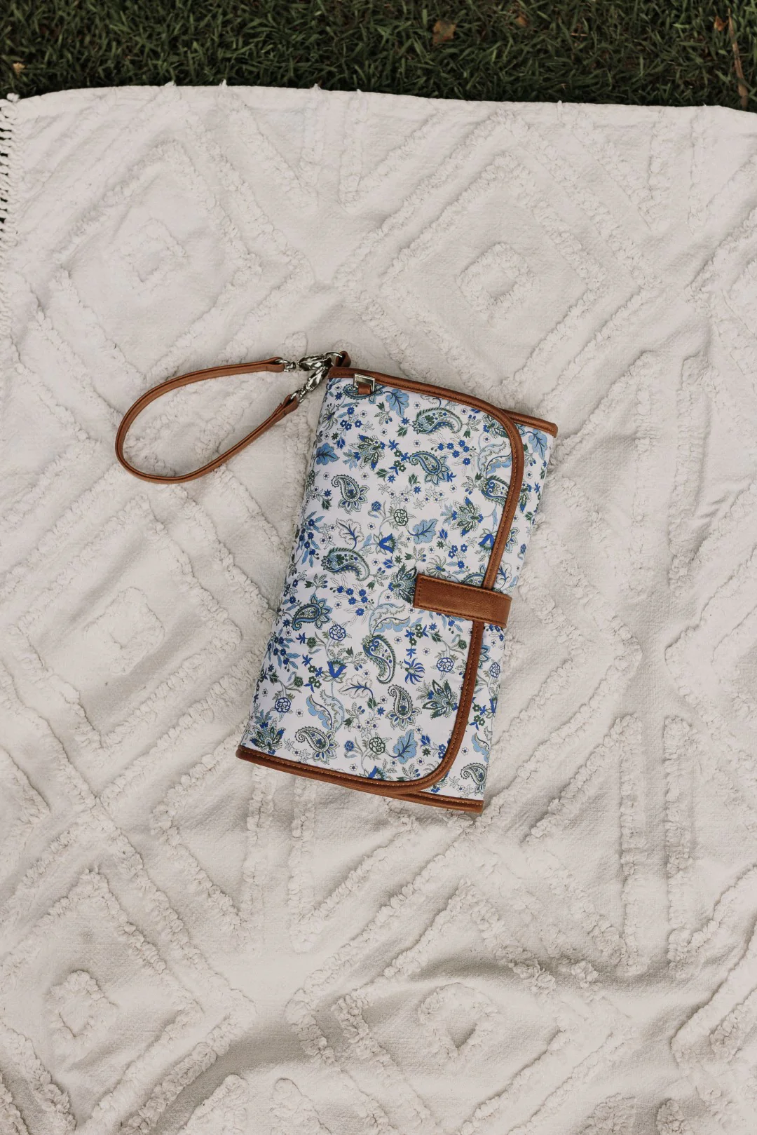 Change Clutch - Blue Paisley/Tan - Image 3