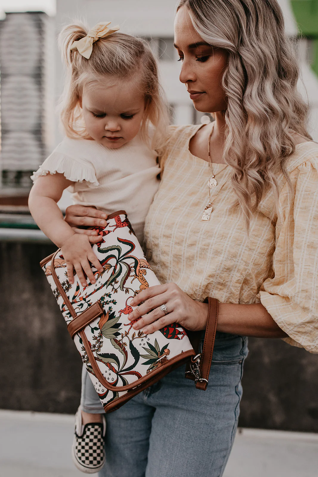 Change Clutch - Jungle Cream/Tan - Image 9