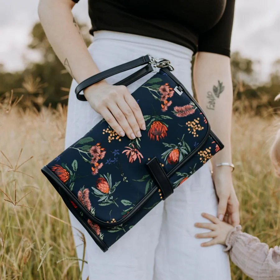 Change Clutch - Navy Botanical - Image 2