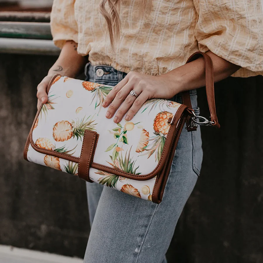 Change Clutch - Pineapple/Tan - Image 2