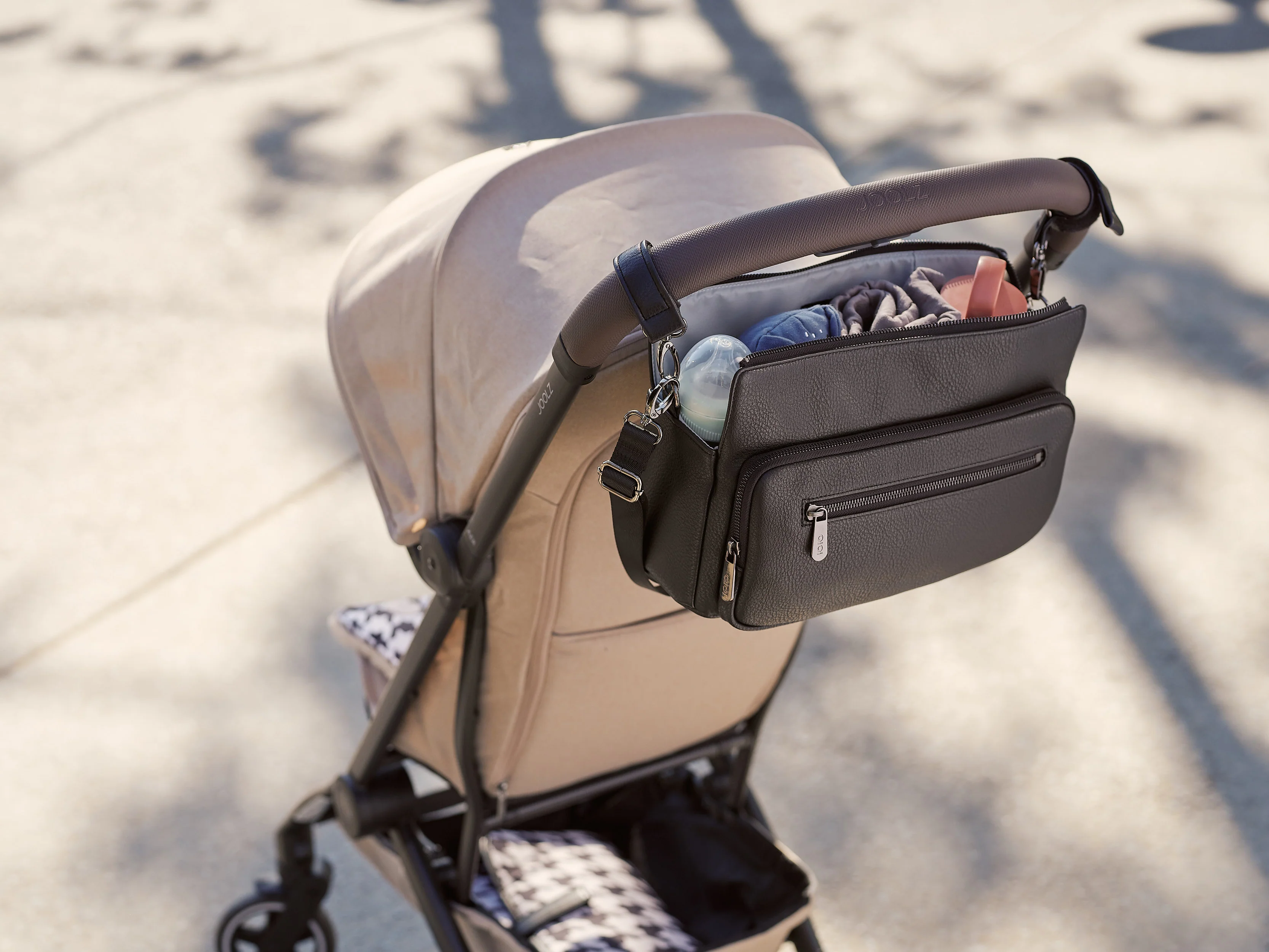 Multitasker Stroller Organiser - Black - Image 3