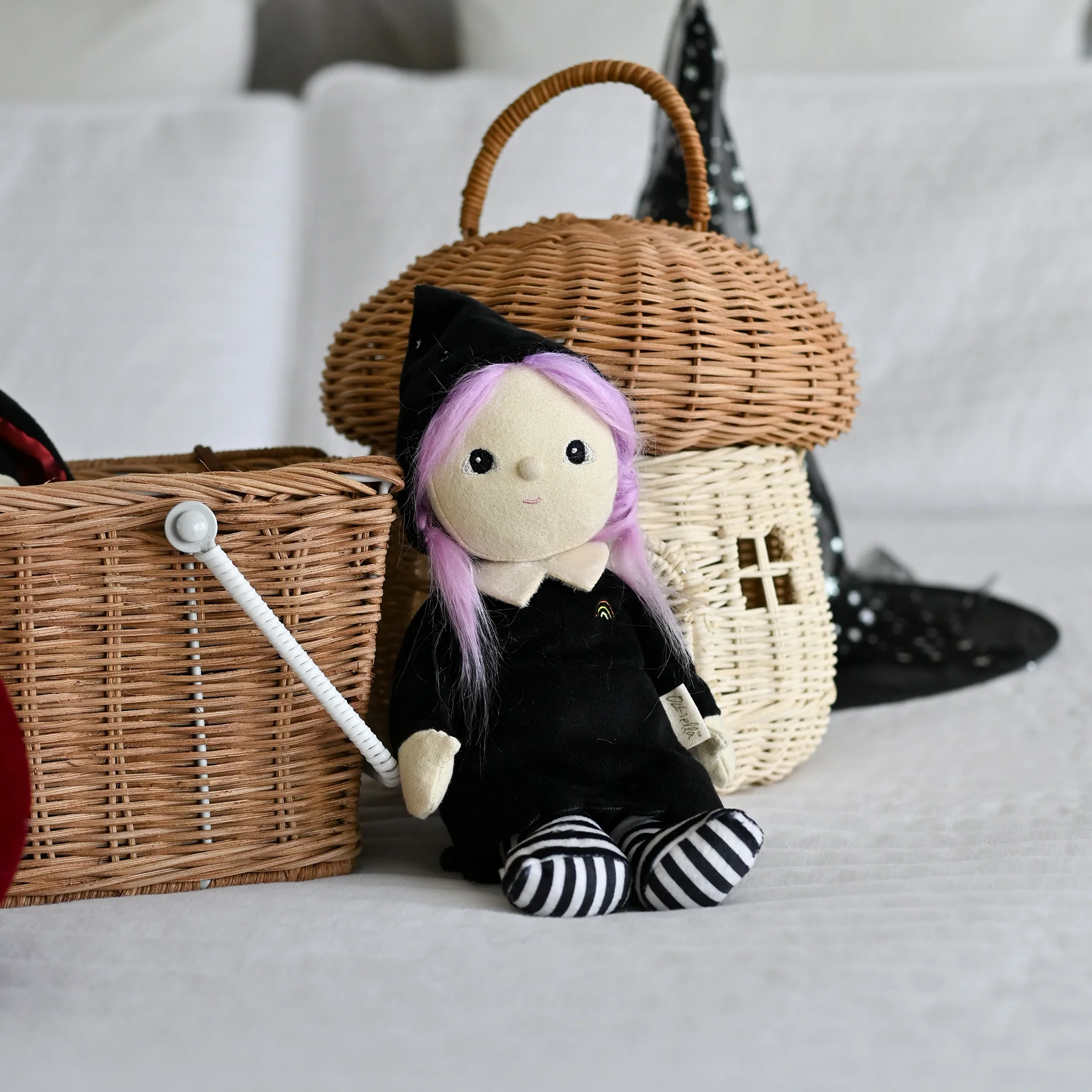 Dinky Dinkum Dreadful Duo - Willa Witch - Image 3