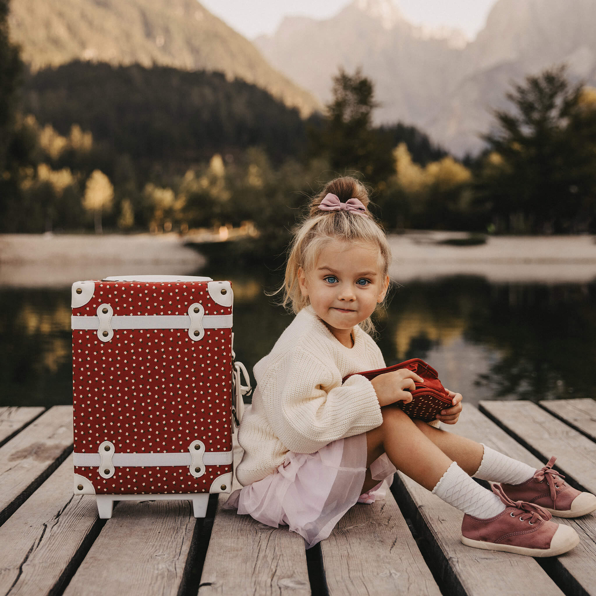 Holiday See-Ya Suitcase - Sweetheart Red - Image 7