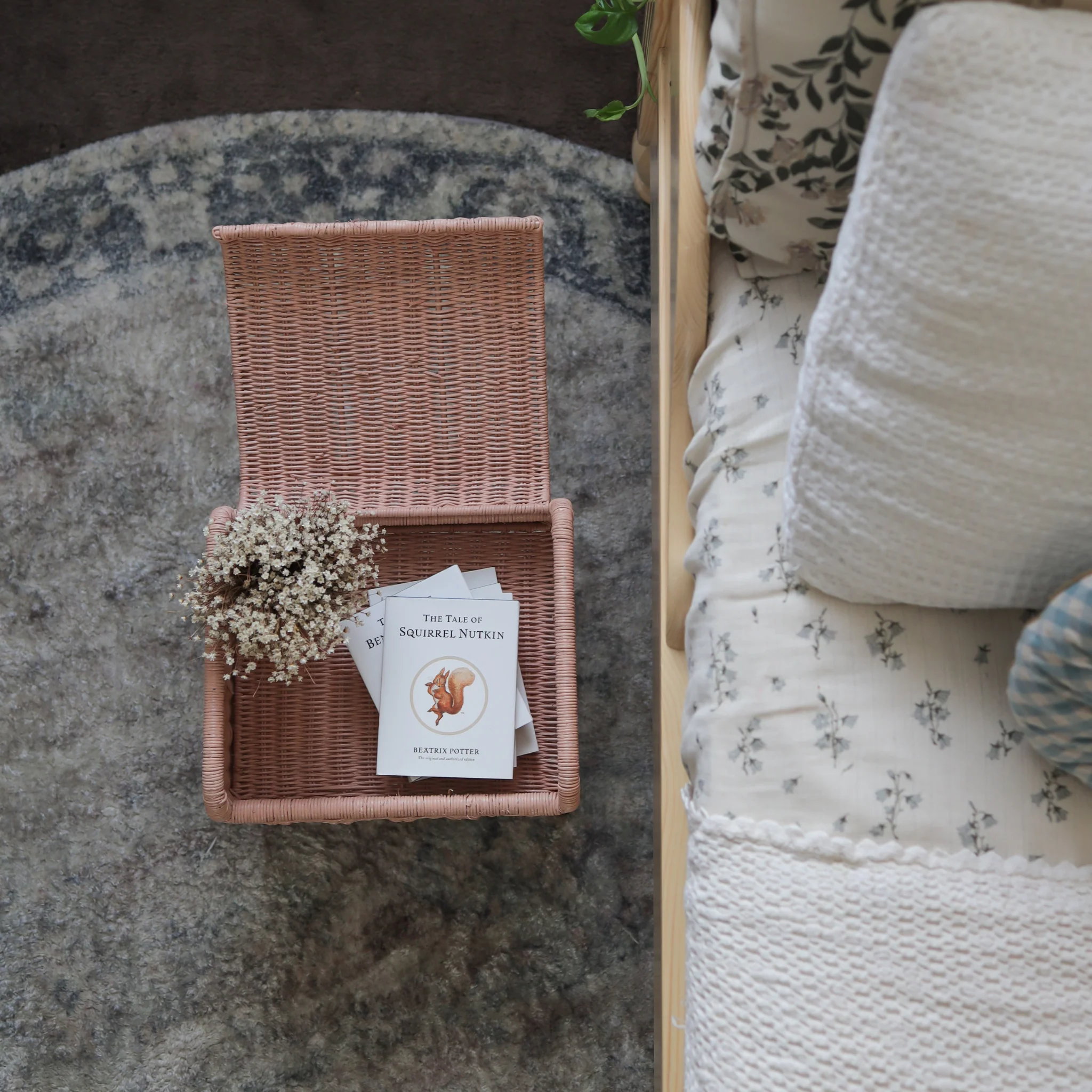 Petal Storie Stool - Seashell Pink - Image 3