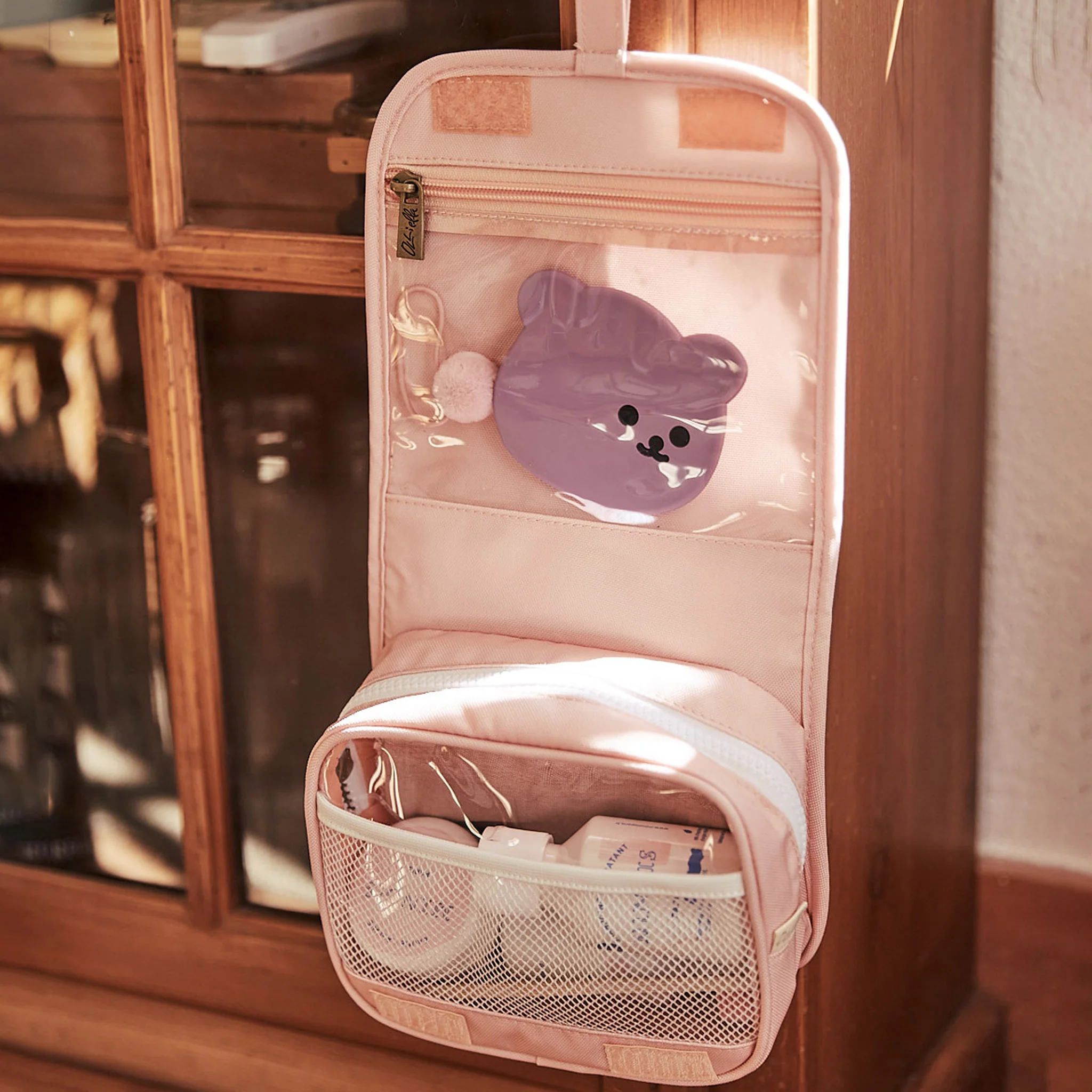 See-ya Wash Bag - Pink Daisies - Image 4