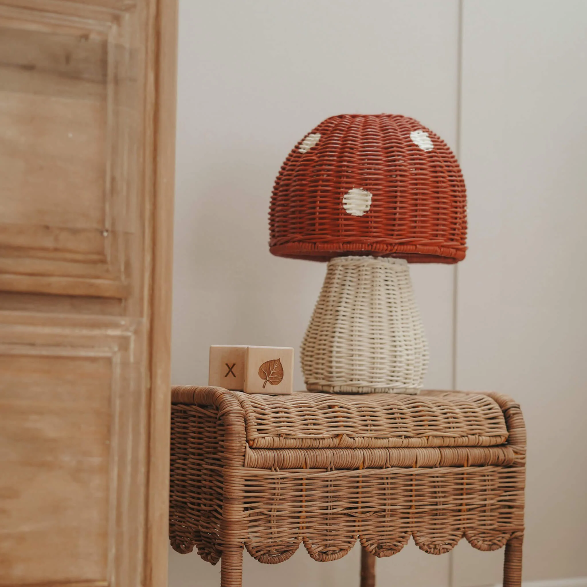 Toadstool Lamp - Red - Image 3
