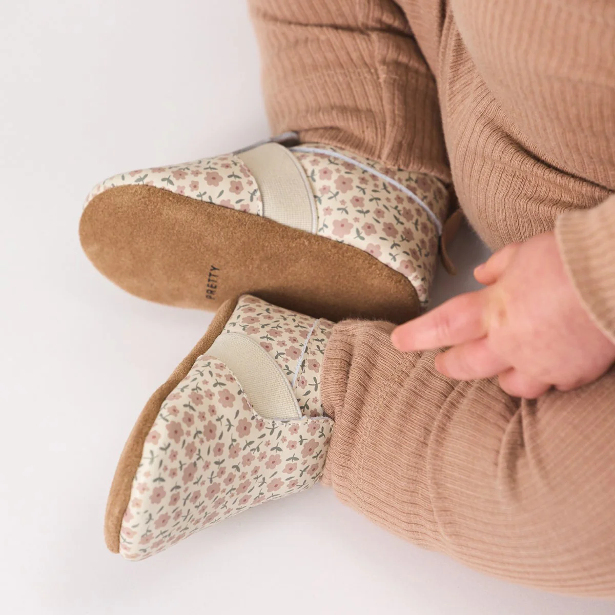 Pretty Brave Slip-On Tiny Garden - Image 2