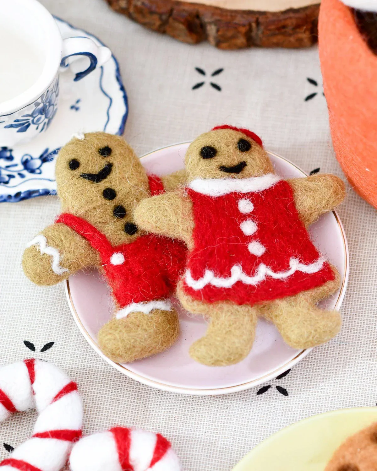 Felt Gingerbread Couple Cookies - Image 2