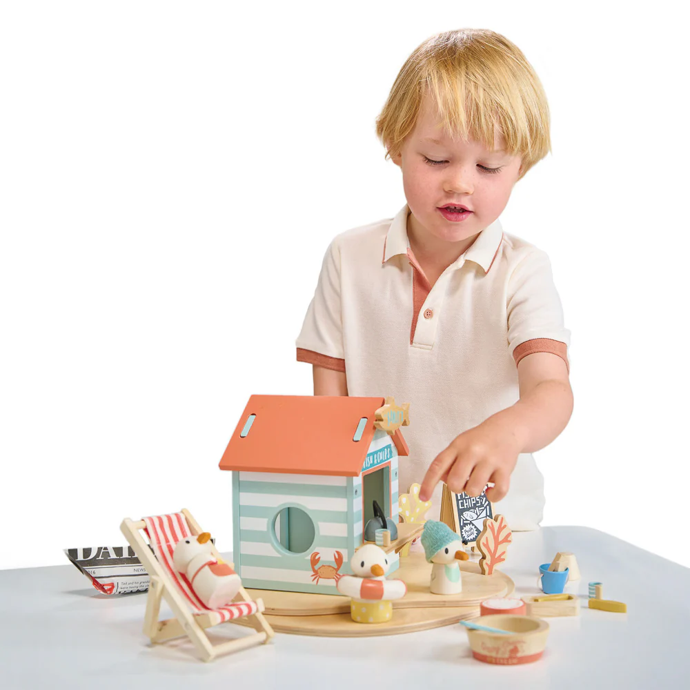 Sandy's Beach Hut - Image 2