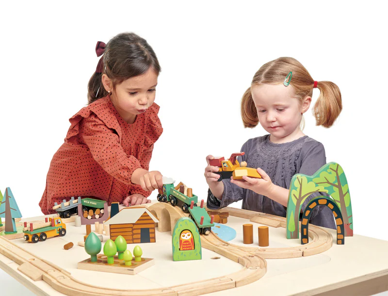 Wild Pines Train Set - Image 6