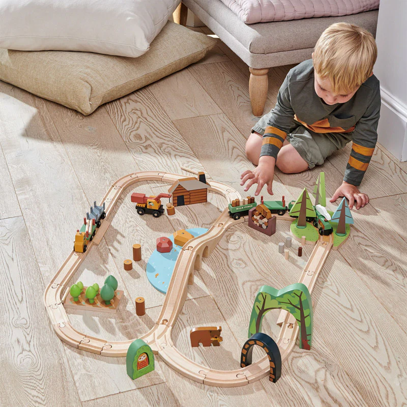 Wild Pines Train Set - Image 8