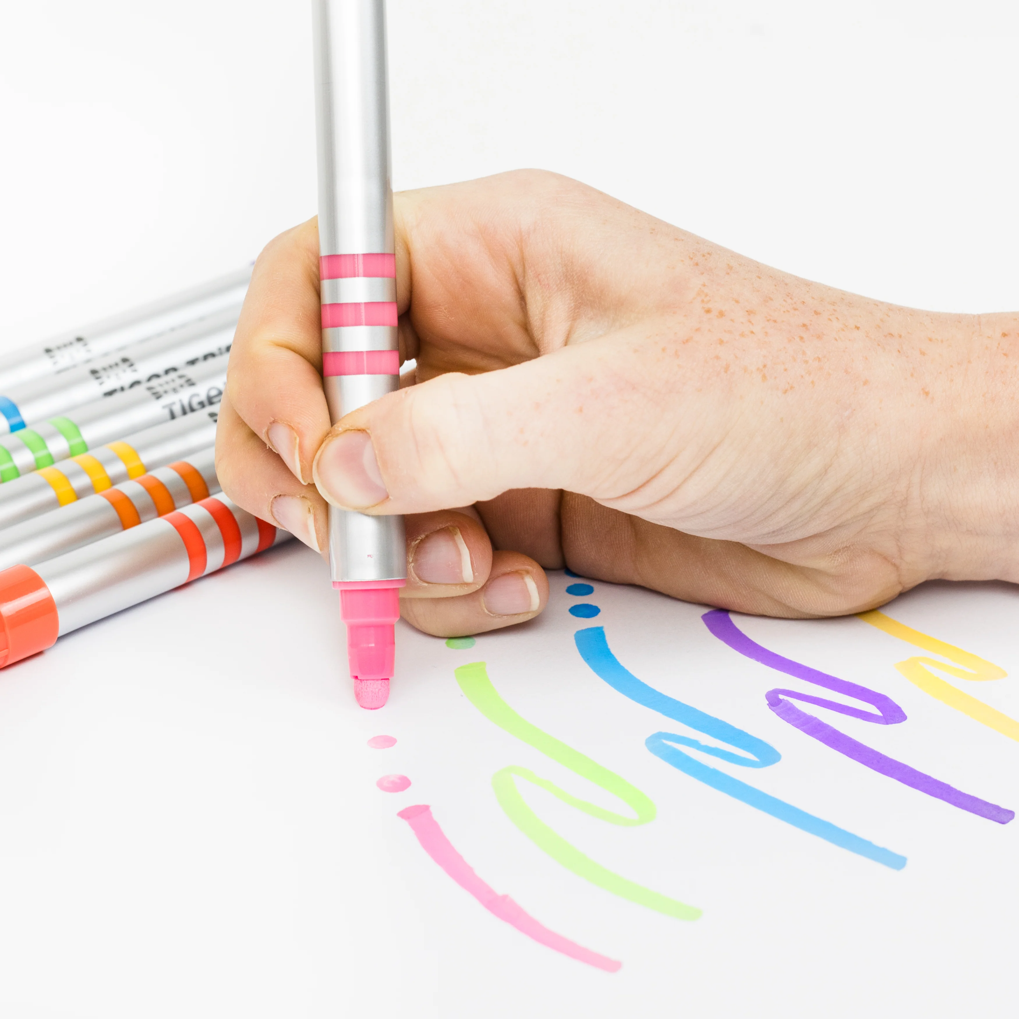 Dual-Tip Paint Pens - Image 5