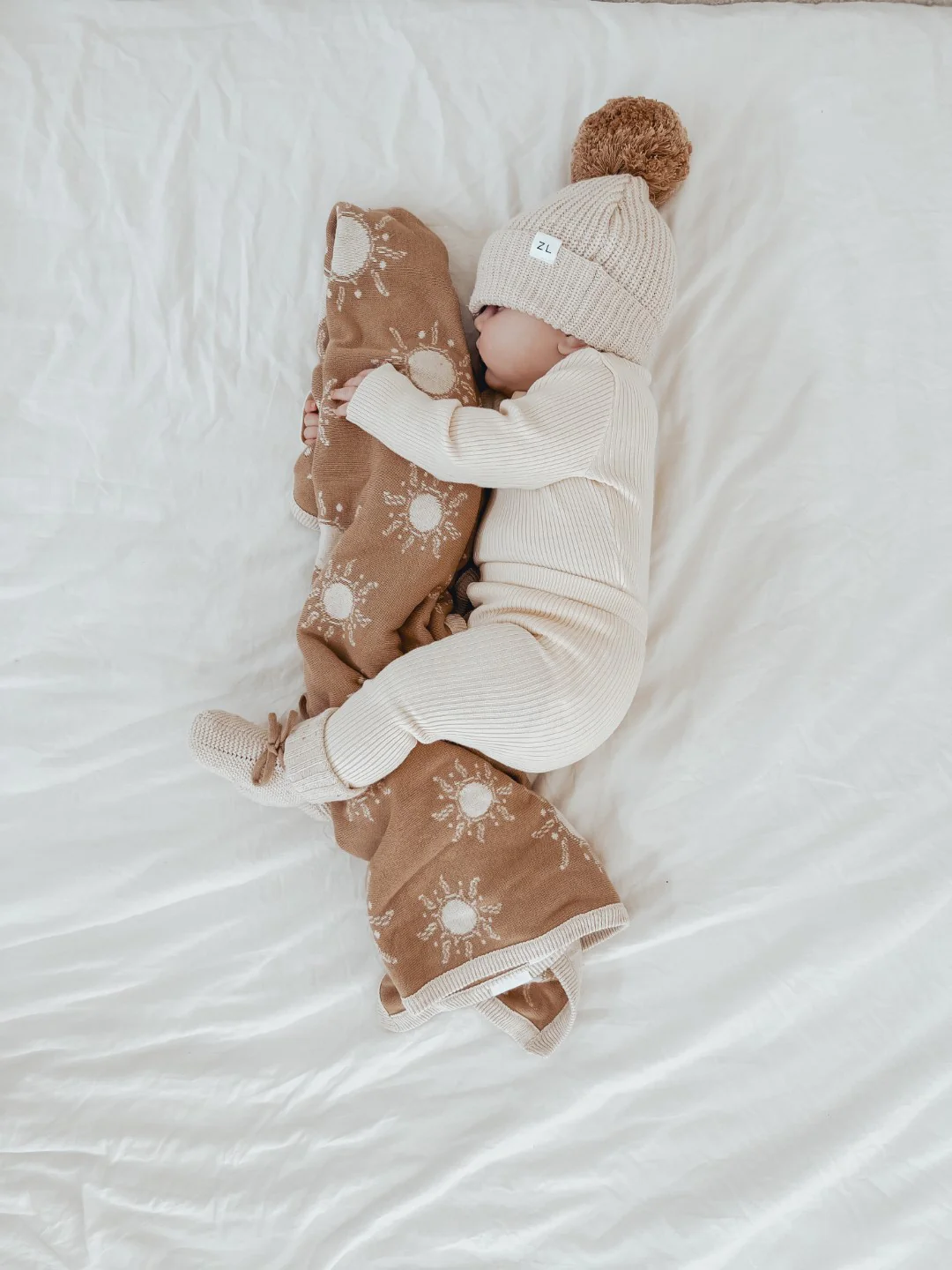 Ziggy Lou - Blanket | Suns - Image 2